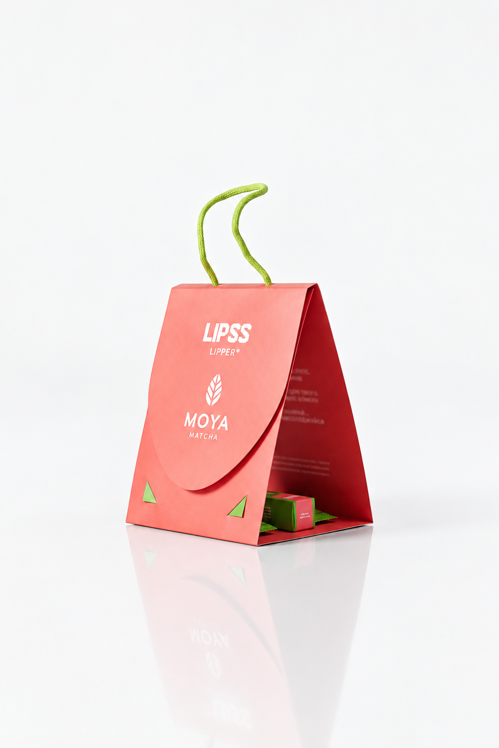 MATCHA STRAWBERRY LIPPER - лімітована колаборація LIPSS × MOYA